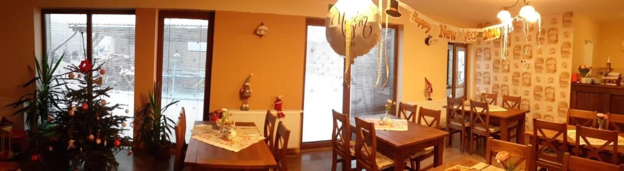 Penzión Thamasy Spisske Tomasovce Exterior foto